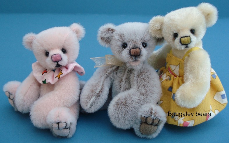 Bears-for-hugglets-small.jpg