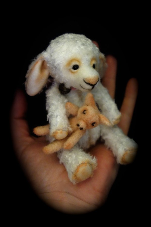 1401000487_lamb5.jpg