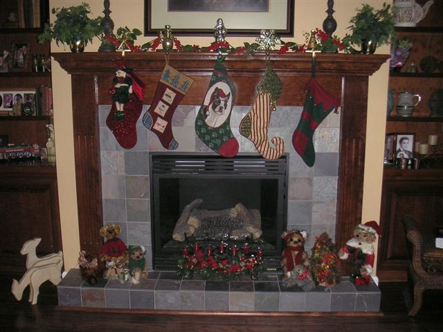 0a_fireplace_Small.jpg